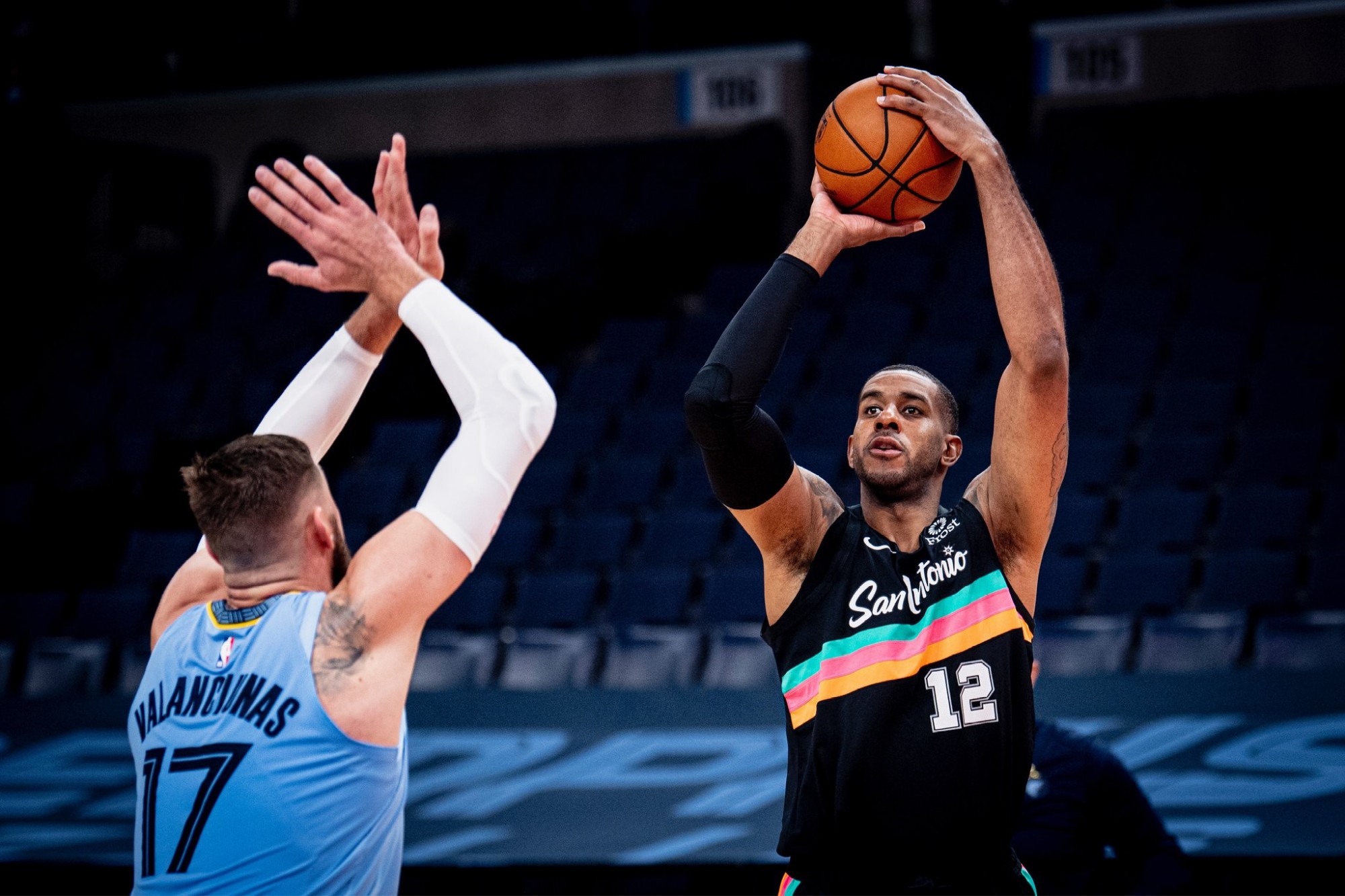 国足球蓬勃 国足球蓬勃